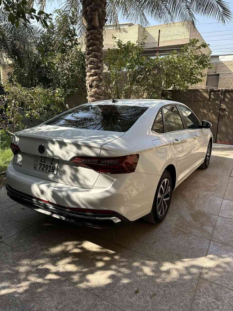 جيتا 2024 مواصفات اس
السياره جديده كلش ماشيه 18 الف ميل

حادثهه جاملغ خلفي مصلح تصليح درجه اولى

الحداديه كلهه راجعه بلاديه بدون اي نقص يذكر

بجم السياره كبس

السياره مكفوله من الشاصي
نقص السياره رادار خلفي جهة الحادث فقط

باقي الاشياء كامله مكمله

السياره رقم بغداد

السعر 165 ورقه
للاستفسار الاتصال او المراسله على الواتساب

***********
