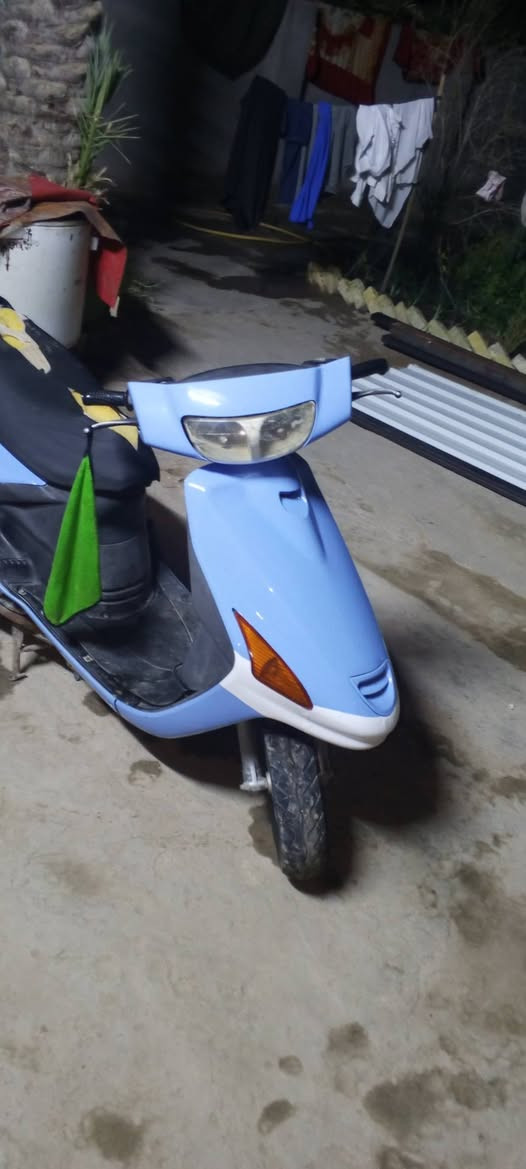 السلام عليكم متاح دراجه فراشه   ياباني الدراجه درجه صارله 8اشهر طلعه من الوكيل 
كامله مانقصه برغي مكينه بلجيس اتكتك اتكتك حيل ناعمه شلعه معدل فوول  
كهرباءيات كامله فقط بس دكمه مال سلف عاطله هندر لايت عالي ناصي هورن  اشاير وره كدام كله شغال 
دبلات فوول زوج تايرات جدد     السعر  500 وبيه مجال للشراي للستفسار الاتصال ‏‪0785 945 4715‬‏
