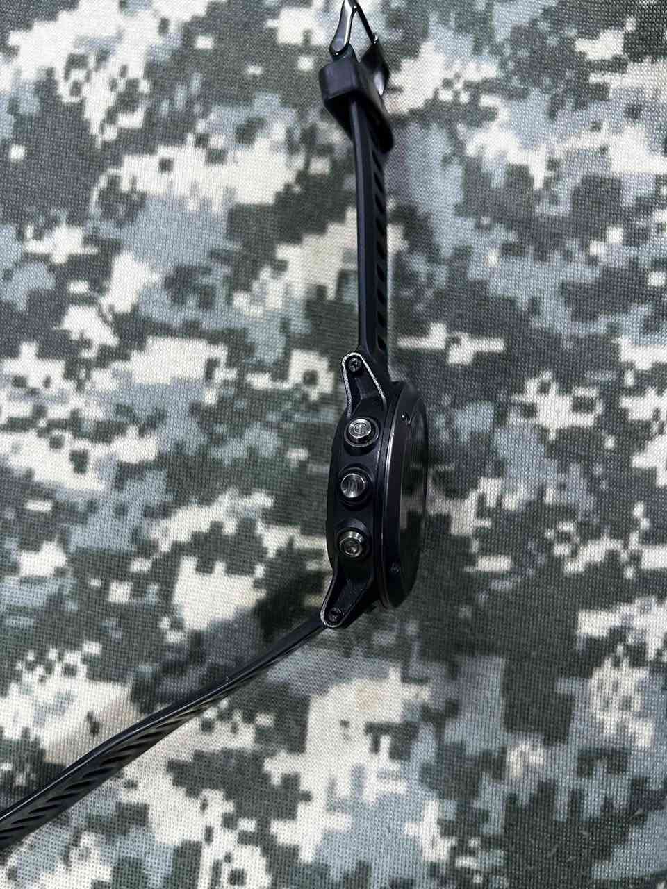 يالله 
ساعه كأرمن فينكس 3 نظيفة 
حجم ساعه 51حجم سير 26
تواصل خاص او واتساب يوجد توصيل 🚚


**إذا كنت صاحب هذا الإعلان وتريد حذفه لأي سبب، رجاءا أرسل رسالة إلى الدعم الفني**