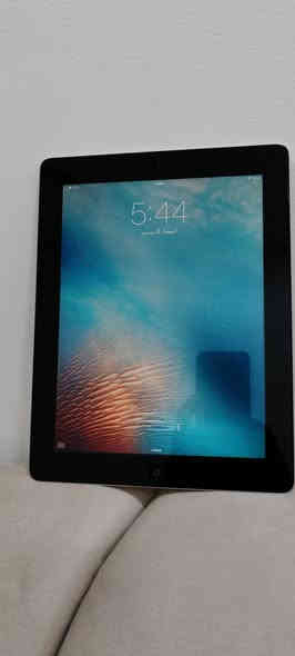 ايباد ابل مستخدم نضيف ذاكره 16 سعر 50 ***********
