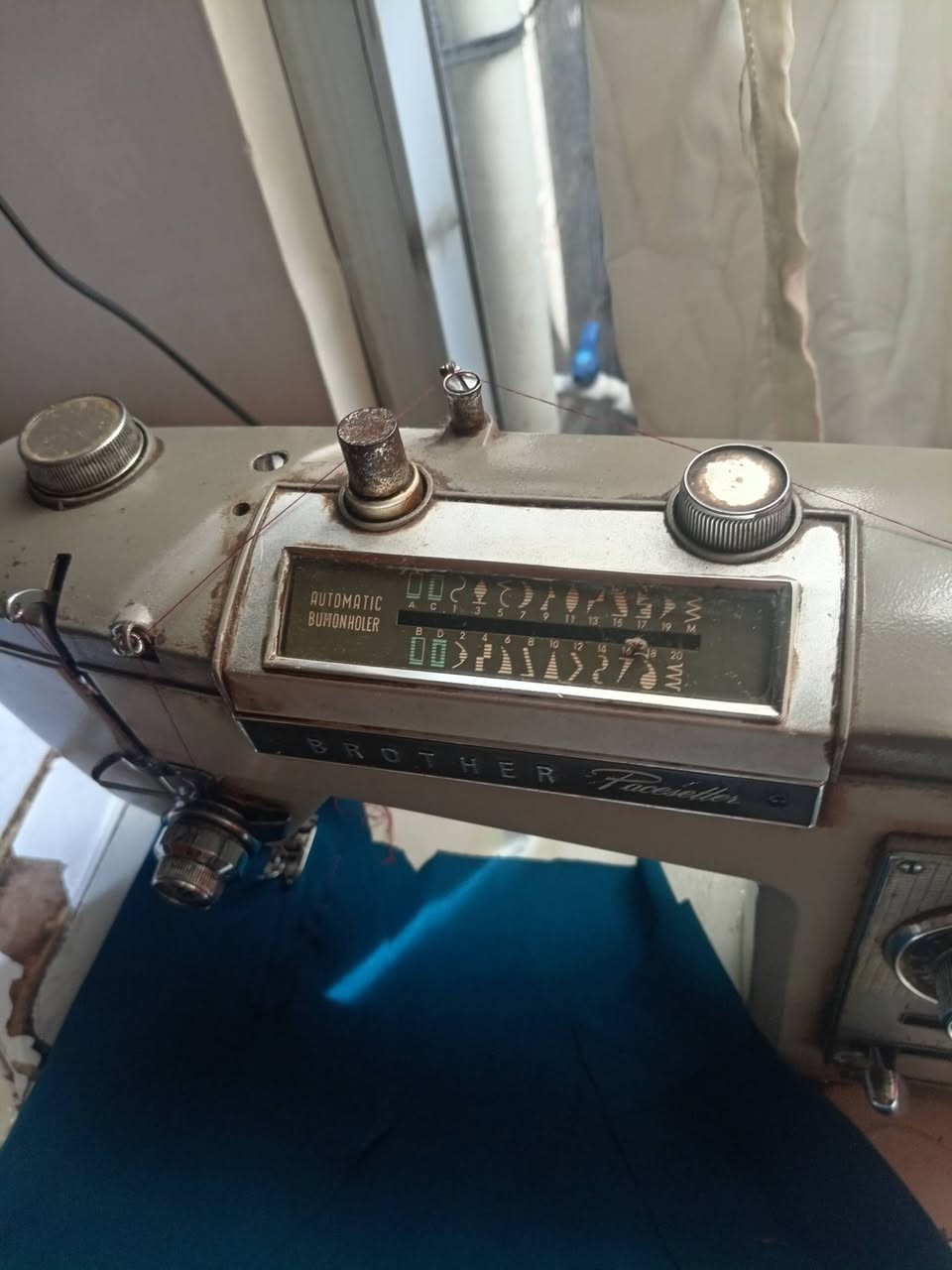 مكينه براذر للبيع ١٢٥ السعر ***********
