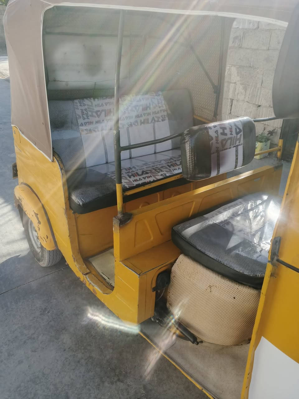 تكتك للبيع رقم سنويه نكليزي موديل 20  كامله مكمله السعر 6600وبيهه مجال رقمي ‏‪***********‬‏بي وتساب مكاني الخالص
