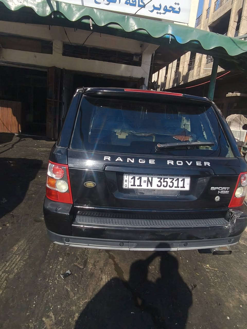 السلام عليكم رانج موديل 2006 رقم بغداد بسمي سياره بلاديه لا صبغ ولا ضربه مكفوله  مكينه بيه فيفتي 3000مال بطه سعر 85 بيه مجال بسيط اي ستفسار اتصل ***********
