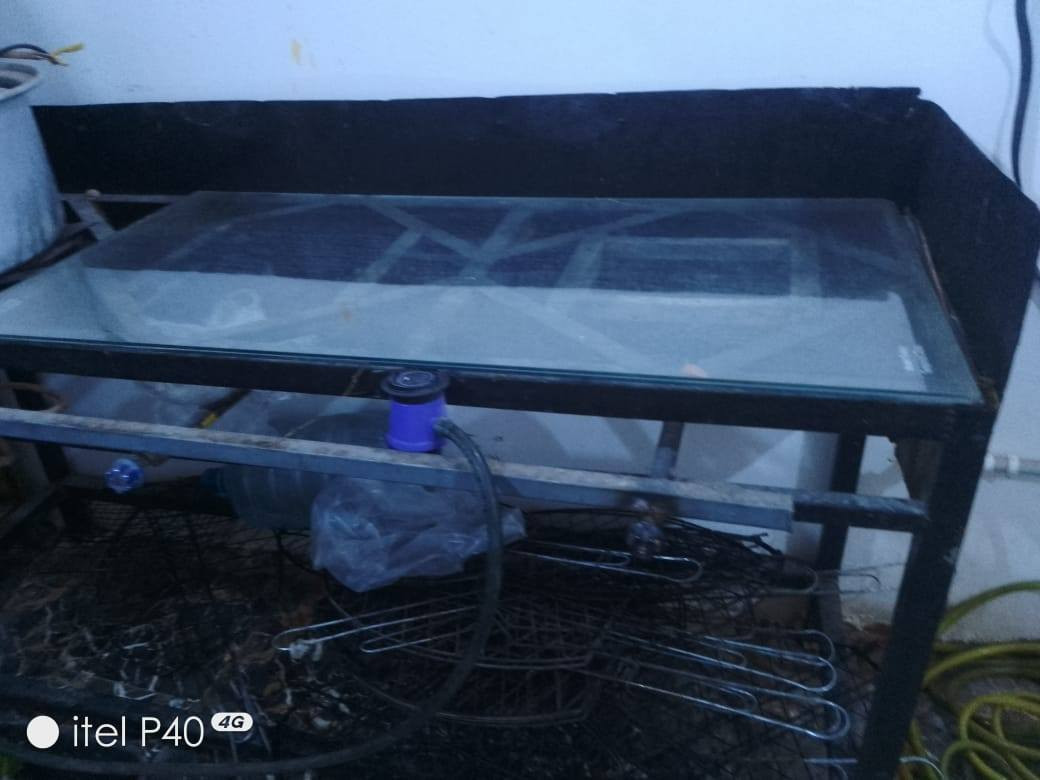 غراض مطعم للبيع/مجمده،طباخ،حوض سمج،شوايه،شوايات مثرامة لحم
للاستفسار واتساب او الاتصال ع الرقم ***********
