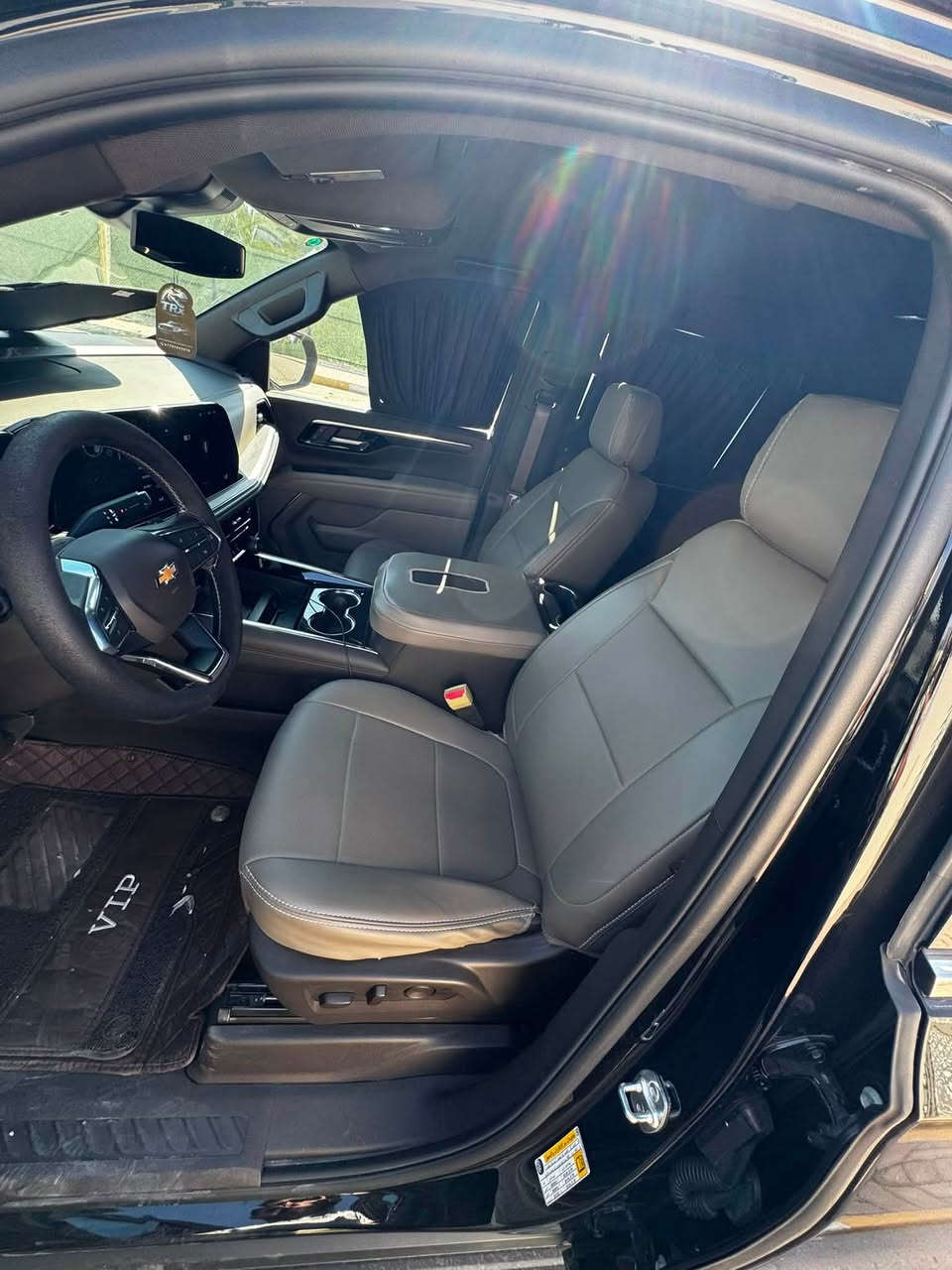 🚘 للبيع – شيفروليه تاهو موديل 2025

✅ الموديل: 2025
✅ الممشى: 10,000 كم فقط
✅ السيارة لا تزال ضمن الضمان
✅ كلين 100% وخالية من أي حادث أو صبغ
✅ بحالة ممتازة جداً، استخدام شخصي، ولا تحتاج إلى أي مصروف
السعر ٥٦الف دولار .

📞 للاستفسار والمعاينة: ***********
