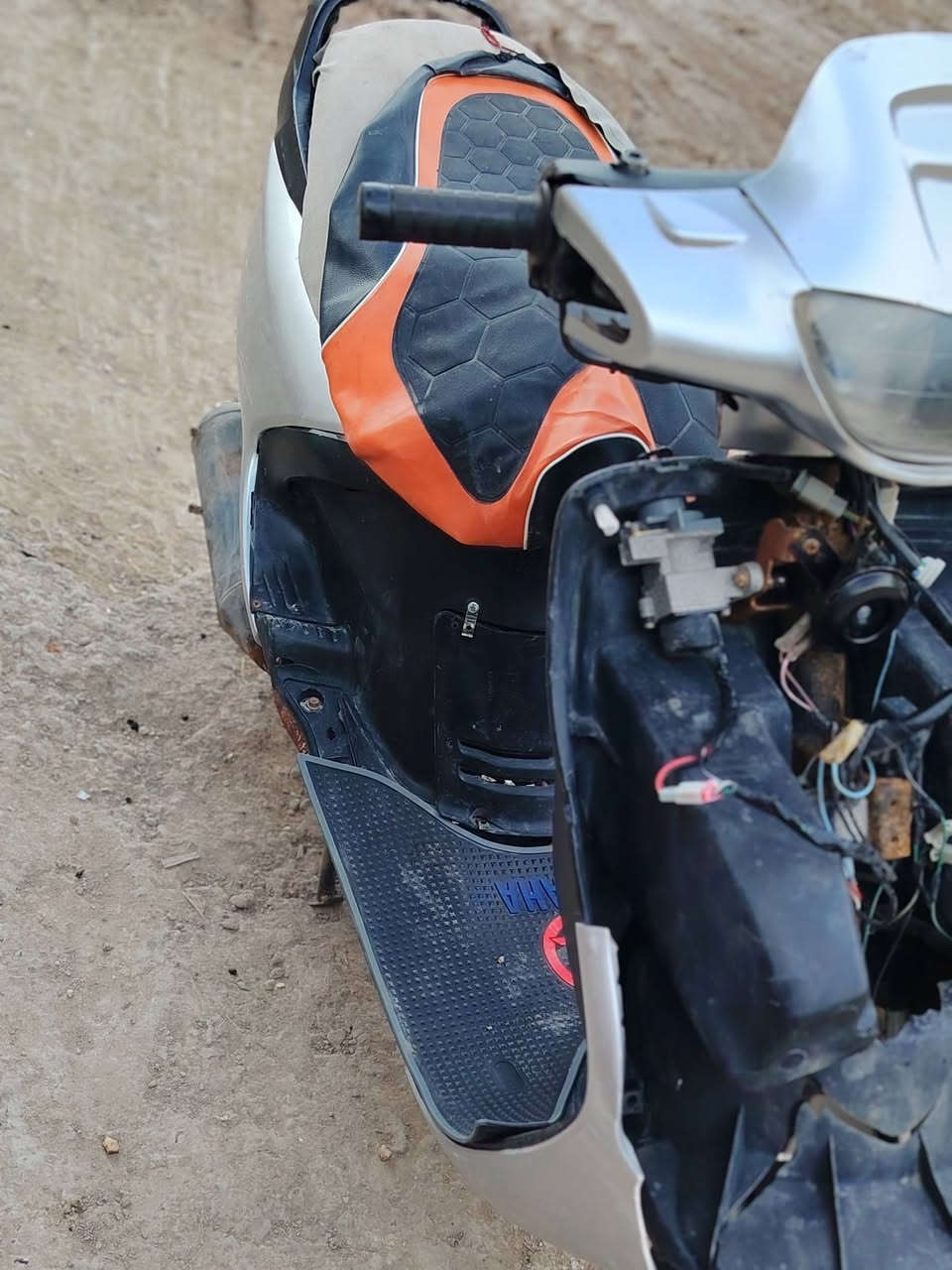 سلام عليكم دراجه فراشه للبيع علا وضع الشركه عايزه كفر أمامي السعر 350وبيها مجال قليل المكان ديوانية بيع مستعجل


**إذا كنت صاحب هذا الإعلان وتريد حذفه لأي سبب، رجاءا أرسل رسالة إلى الدعم الفني**