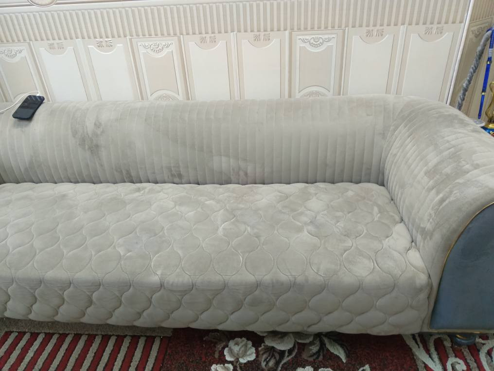 للبيع تخم قتفتين نفس الحجم للاستفسار عل رقم الهاتف *********** كربلاء, العراق
