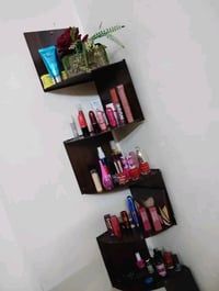 رفوف خشبية • رفوف زاوية • جودة عالية