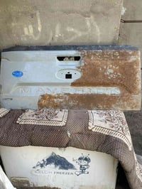 باب خلفي فورد مافريك سمنتي  مصلح  نقصه فقط صبغ قيم وأخذ  07826684290