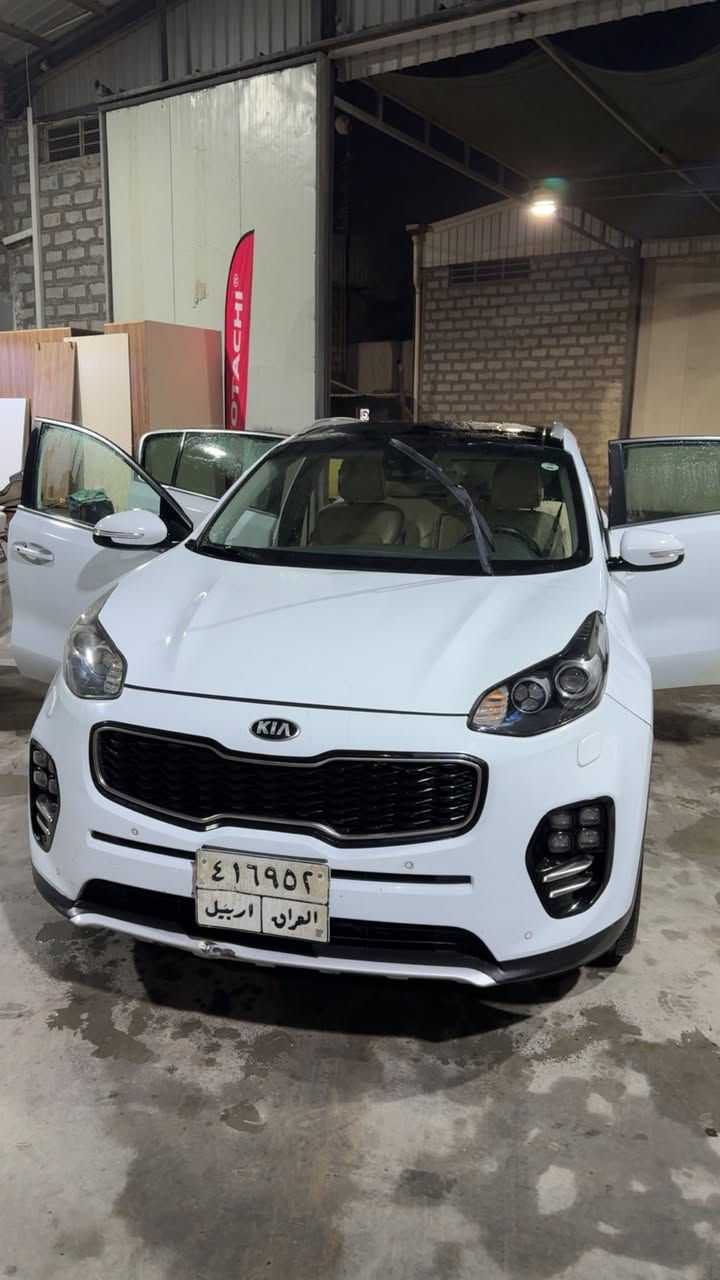 السلام عليكم سبورتج جيتي لاين فول مواصفات 2016
بيه بارد بل باب الخلفي  قليل 
السعر 170
***********
