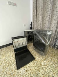 مكسر ياباني وسماعات ثنين وياهن وايرات ومايك وركيزة وحدة السعر 650 وبي ...
