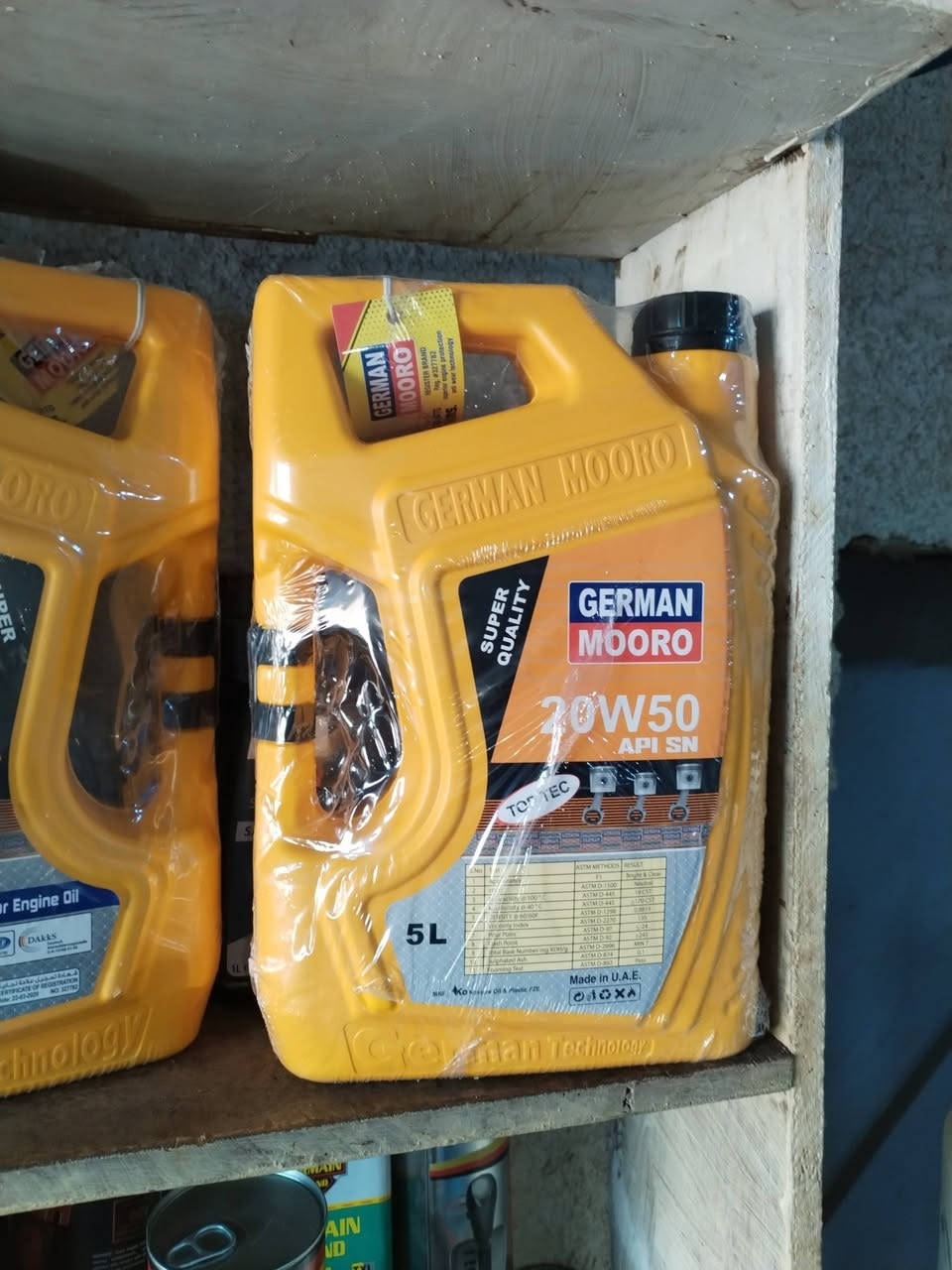 يالله يارزاق 
تتوفر لدينا كلافه انواع الدهن 20-50 ومحسن الدوره الاحتراق ومنظف نوزلات وسيول وماء الراديتر تجهيز جمله ومفرد للحجز ***********
