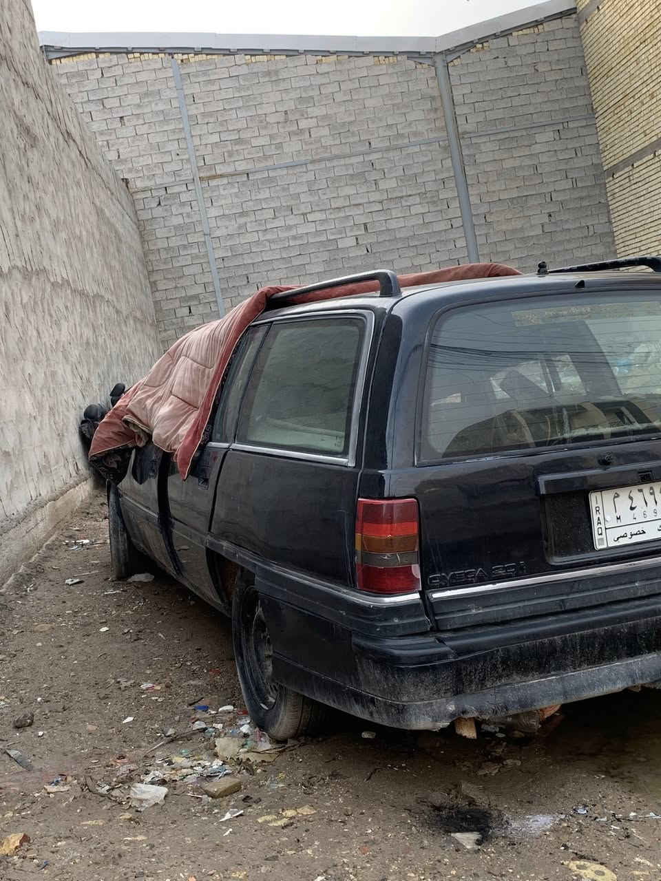 السلام عليكم اخوان اوبل اوميكا للبيع متروكة كير مكينة أوتوماتيك كلشي مابيهم السيارة متروكة كوم حديد ابيع راعيها موجود مكانة ابغداد يحول سنوية ساقطة السعر 8$ قفل رقم الهاتف بي واتس آب ***********
