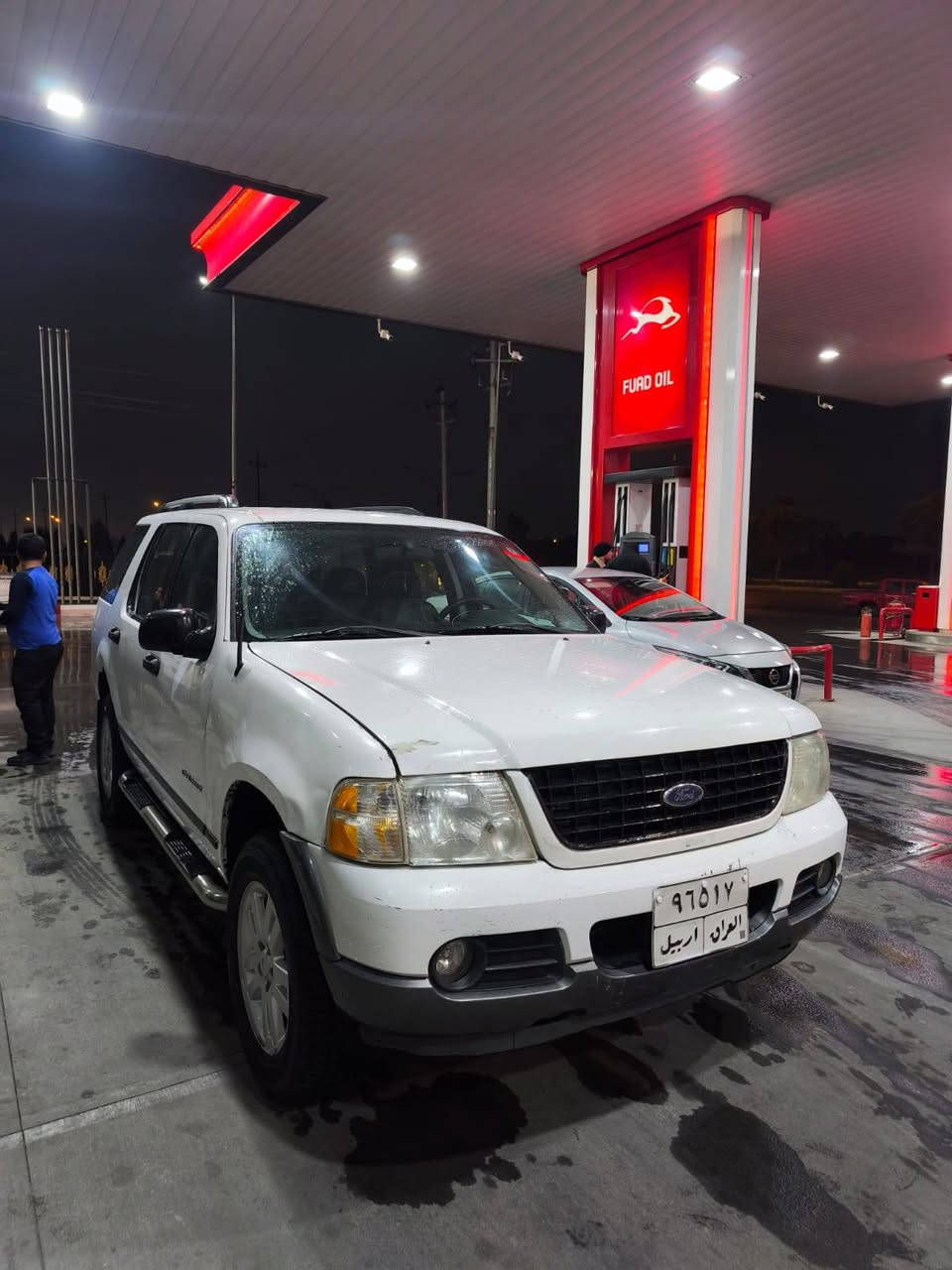 السلام عليكم
فورد اكسبلور 
موديل /2004
محرك 6 سلندر /4000
سنوية لل2030 لوحات جديده اربيل بأسمي سياره 
 السياره موضحه بالصور كذلك 
السعر 75 
للاستفسار ***********
