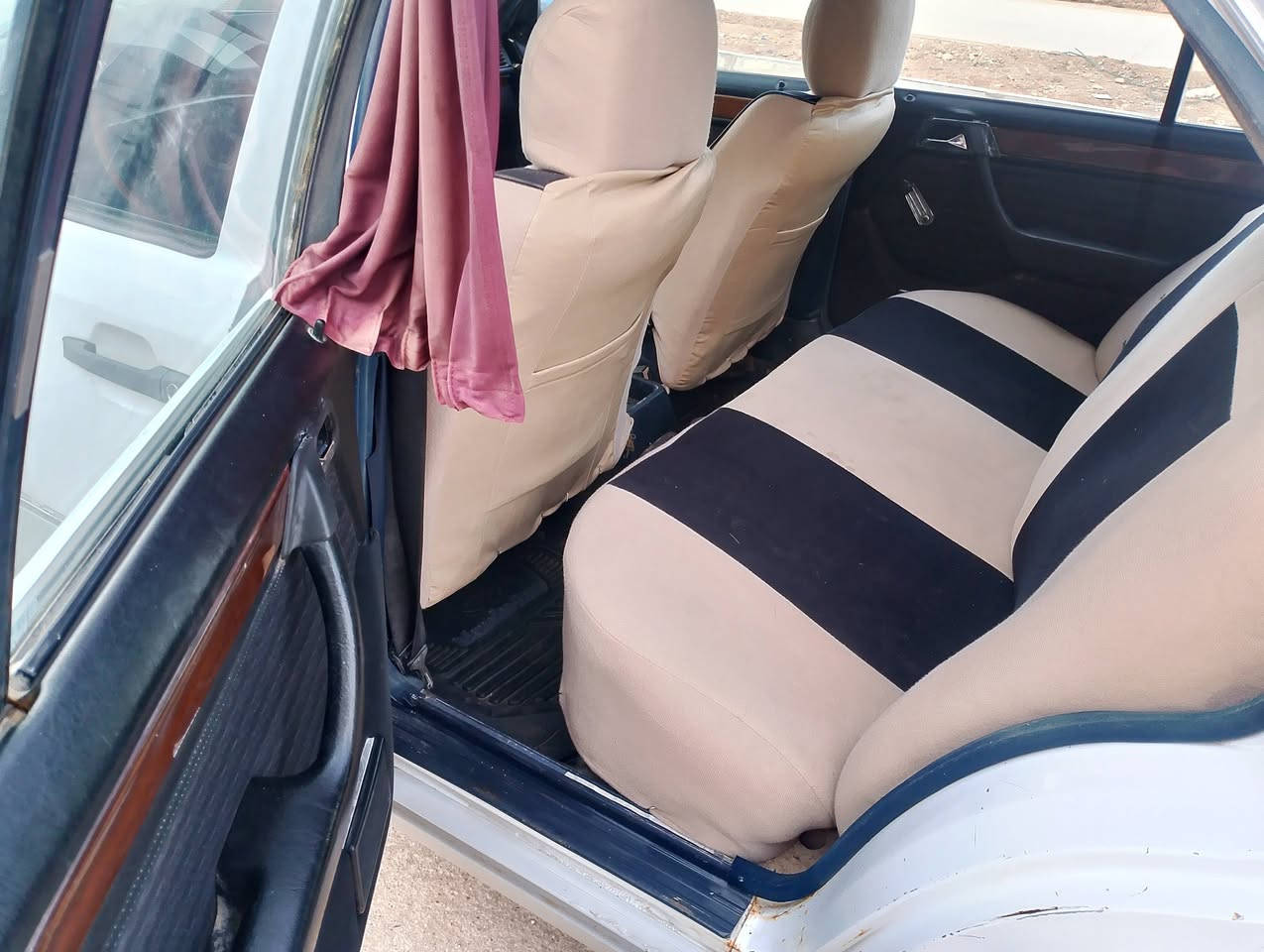 مارسدس دب موديل 1987 رقم بغداد دولي سنويه لل2030 تحويل مباشر مكينه 2ونص بطه مكينه وكير مكفولات حداديه خير من الله كهربائيات كلها شغاله تايرات خير من الله دواخل حلوه جدا مكفوله من الضربه السعر 40وبيها مجال حك الجيه مكاني واسط النعمانيه 
واتساب ***********
***********
