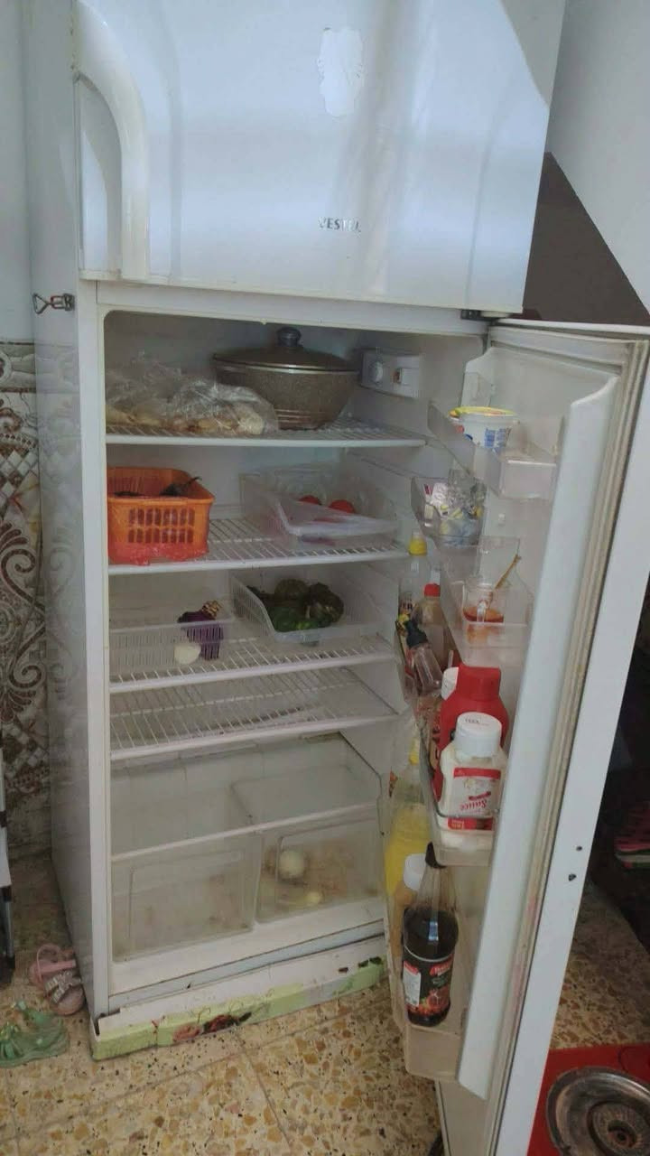 ثلاجة فيستل حجم كبير فول تجميد نضيفة مداخلة تصليح سعرها 175 بيها مجال وكاونتر المنيوم مع السنك 175 بي مجال عنوان بغداد تراث البياع


**إذا كنت صاحب هذا الإعلان وتريد حذفه لأي سبب، رجاءا أرسل رسالة إلى الدعم الفني**