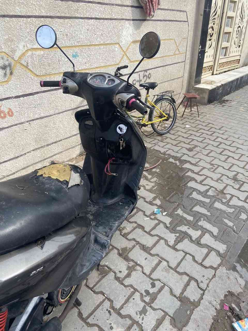 نكره سلف بس عوزه باتري وتربط الحار مالتها الرىيسي بس هسه هندر قفل 250 مكاني محموديه ***********
