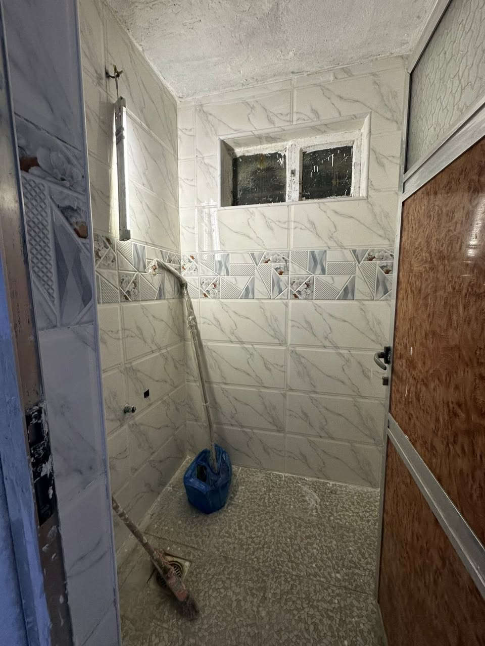 #للايجار____في____السيدية
مشتمل طابق اول فوق الارضي معزول عزل تام 

يحتوي على غرفة وصالة ومطبخ وخدمات 

قيمة الاجار:500 قفل 

للاستفسار:***********

او زيارة مكتب الفهد الهندسي للمقاولات العامة/شارع جامع الاقصى مقابل مكتبة الحكم سنتر
