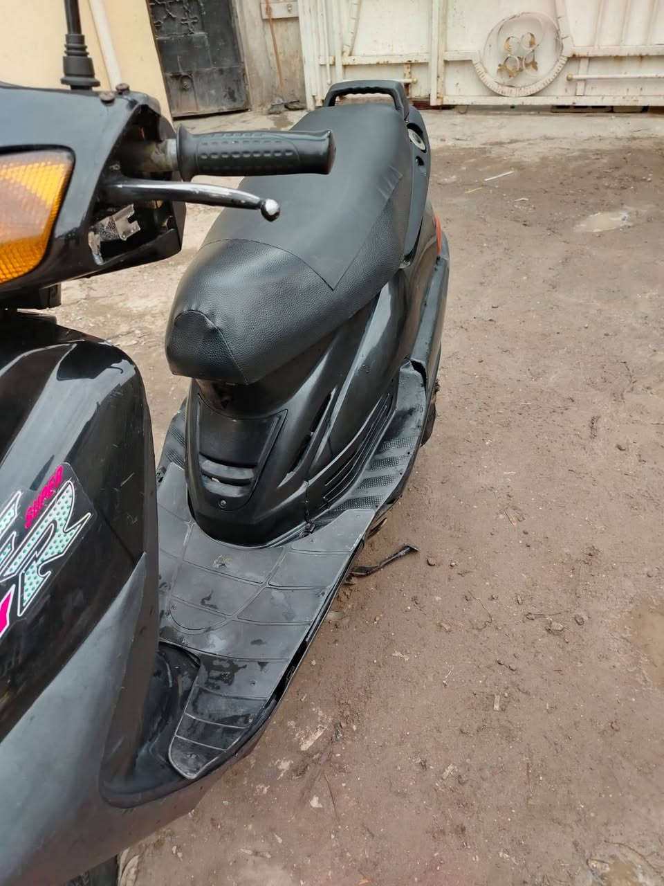 السلام عليكم فراشة فضائي سرعة ١٤٠ دراجة جاهزة من كلشي سلف وهندر كهربائيات شغاله كلهن دبلات تايرات كلجات تجي تفحص وشغل وتطلع السعر(٣٥٠٠٠٠)مكاني بغداد الأمين الثانيه ***********واتساب جماعة ٣٠٠وجوه لاتعلق واخواني الشراي يتصل مجاوب عالتعليق لاتحرج نفسك وتتعب
