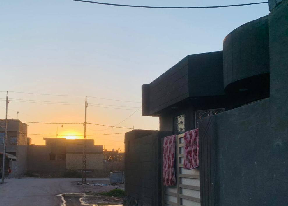 دار للبيع في الحصوه حي الاعلام بناء حديث مساحة 120 متر خلف اسواق المصطفى السعر 50 وبي مجال رقمي ***********
