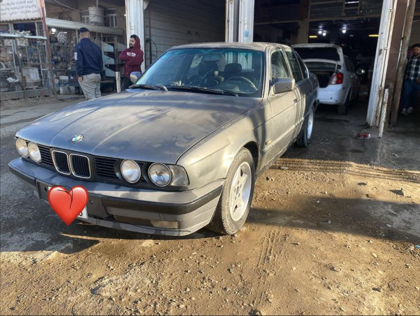 السلام عليكم حبايب مكلف بالنشر للتواصل واستفسار خابر  ؏ رقم
السياره اوربي رقم انبار الجديد 
محرك 20 نضافه 70ب ميه كير جاترك نمره طويله 
السياره شوفة العين عضمه كلش حلوه بدون ضربه وبدون خياس  عده كم شغله تشوفهن  بعينك السعر 40 وبيه مجال  
رقمي ***********
مؤمل علي
