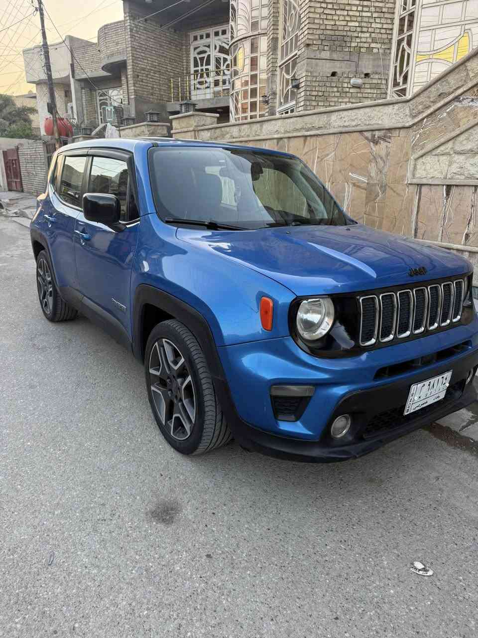 السلام عليكم جيب رنكد 2020وارد أمريكي حادثه جاملق وبنيد بدون دواخل صور الحادث بالمنشور مكينه 2400شاشه كبيرا كأمره ماشيه 52الف ميل مكينه وكير مكفولة السياره جاهزه السعر 115$وبيه مجال الاستفسار اتصل ***********مكانه بغداد
