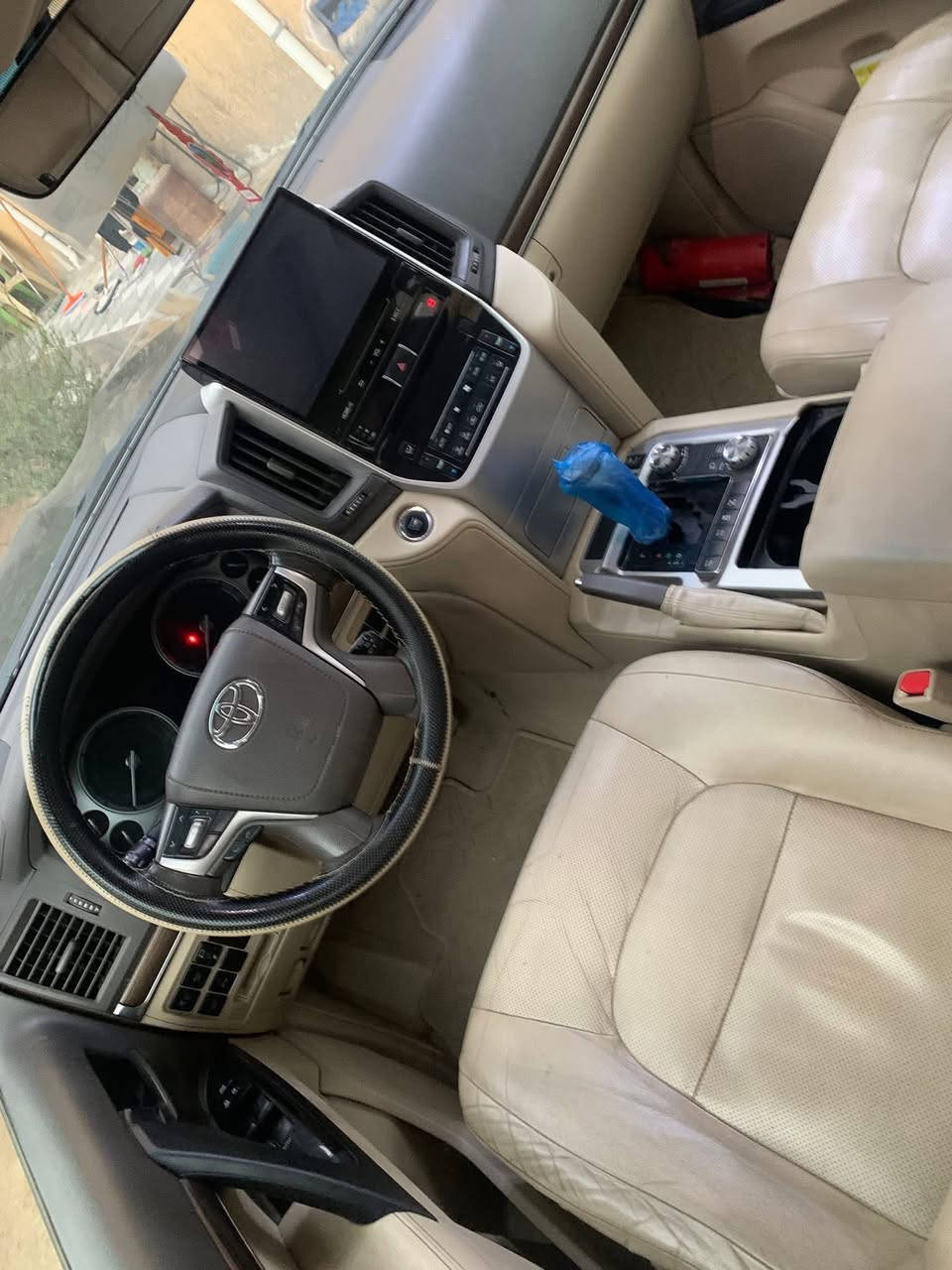 لاندكروز
مديل ٢٠١٩
كفاله عامة 
رقم بغداد
تحويل مباشر 
مكان سيارة بابل 
للاستفسار : ***********
