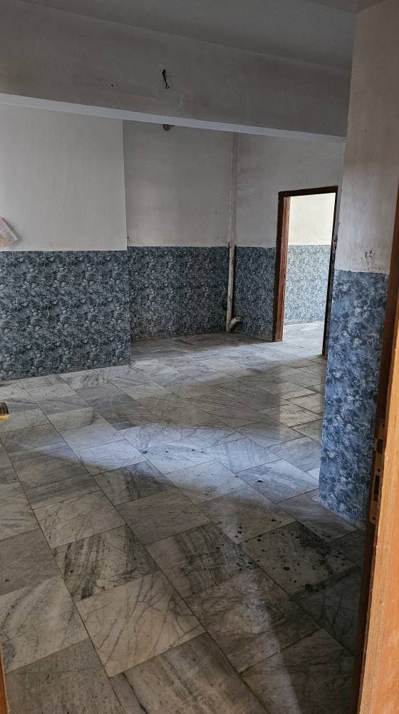 عيادات ومكاتب للايجار بأسعار مناسبة‼️ 
العنوان : بابل - الحلة - شارع الري 

للتواصل او الاستفسار : *********** حلة, بابل
