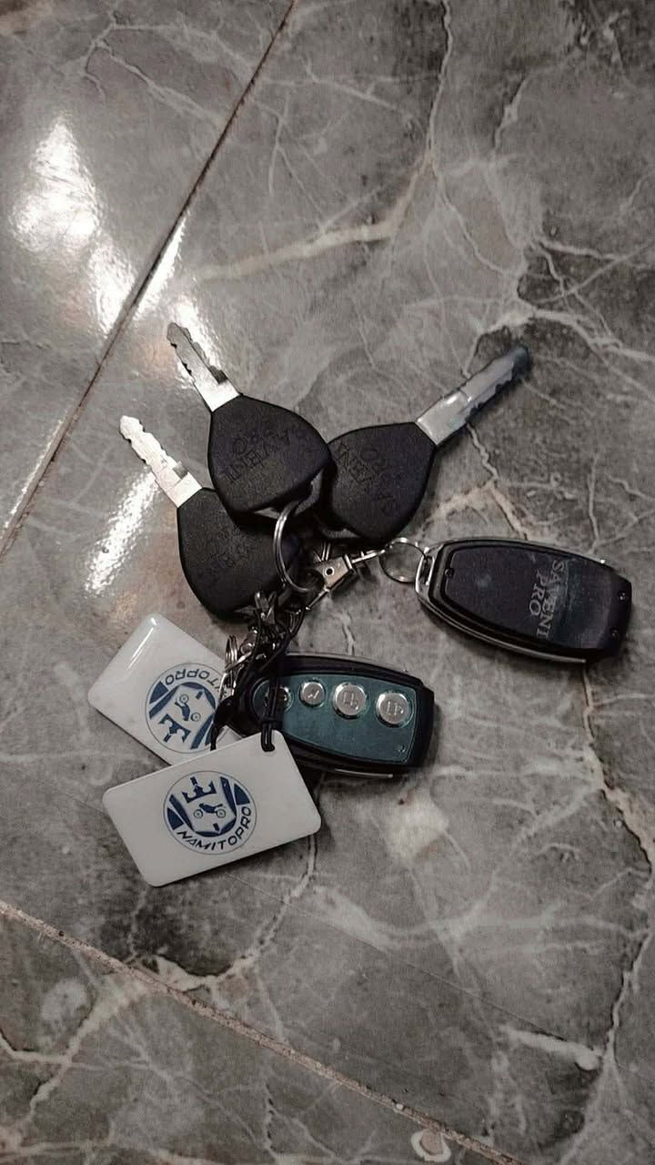 دراجه سافان برو موديل 25 محرك 200 زيرو دهن شركه 
  تشغيل عن بعد وعل كرت  السعر 850 وبيها مجال للتصال ***********
