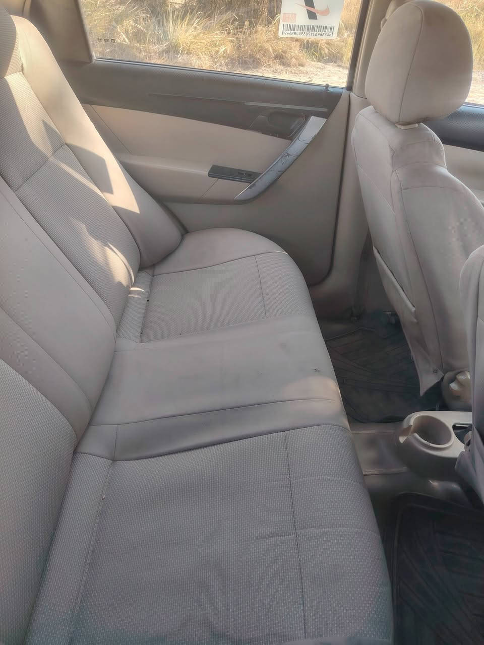 السلام عليكم افيو 2011 محرك مفتوح كير اوتوماتيك رقم انكليزي كربلاء ١٩ بسمي استوه طالعه من الهزه مكفوله كفاله عامه من كلشي بس بارد جوه الامرايه مالت السايق  ما مشتغله تكسي ابد اصل صفره السنويه لل ٣١  مكاني بابل الكفل سعره ٦٩ وكلشي اكو بالسلوك للاستفسار الرقم *********** مامتواجد خاص
