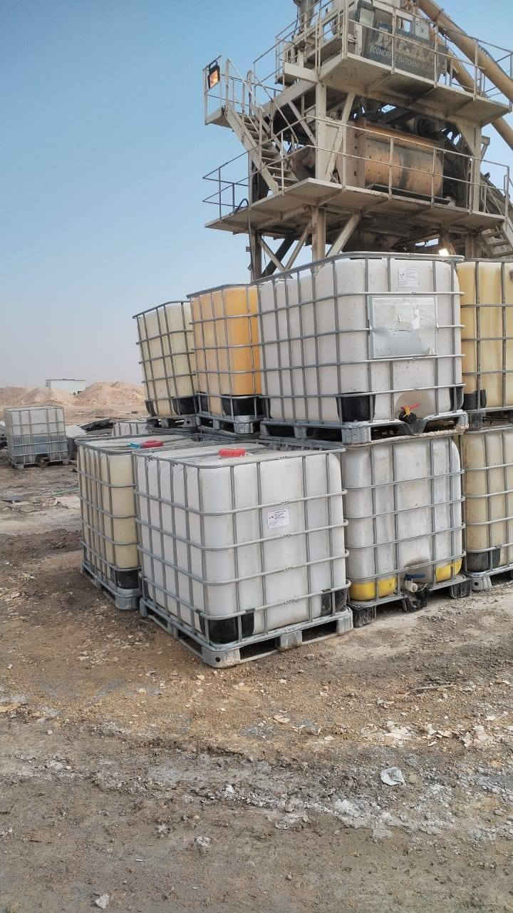 بوشكات نظيفه بيض سعر الواحده ٨٠ الف مع التوصيل واكو لون اصفر هم نظاف اخو الجديد سعر الواحده ٧٠ الف مع التوصيل اقل طلب ٢ بوشكه ***********
