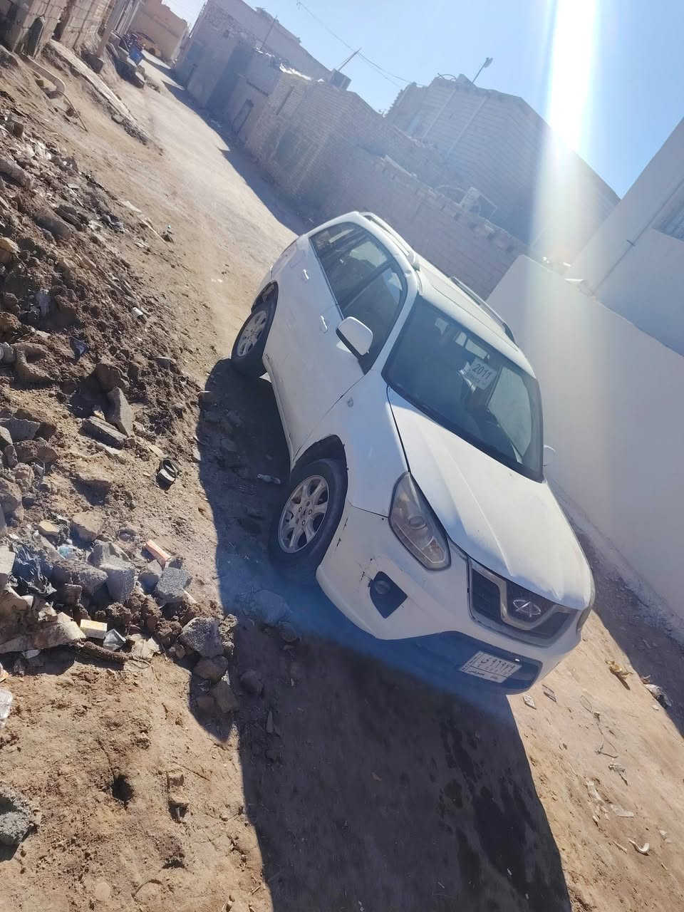 سلام عليكم تيكو موديل 13 مال مصرف رقم ألماني سنويه كرتونيه محوره كير ومحرك كامري سياره تنضح دهن وهاذا سبب طلع صوت بل محرك ما اعرف لا موديه ولا شايف لعطل تمشي عديادي من شغله وتمشي بيه صوته ناعم. بس من دوس بأنزين طلع صوت كدام عينك كشره تخم تاير نضاف حيل حداديه حلوه مثل ما شفت داخل جام وكف عدي اربعتهن ابيع هل موجود كوم حديد كير حلو ما بي شي اتو سعره 20 وبيه مجال للي يتعنه من بعيد وعيد مره ثانيه كوم حديد راعي ما اندل ولا ادري شكد مطلوبه الله شاهد لعنوان ميسان لعماره مقابيل طاقه ابو رمانه  حته لو مراوس بي سياره ***********
