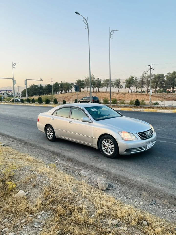 شاهینە 2008 بڕاوە.
گەورە بەبچوک 180
کۆد بارکۆدی هەیە 
کامل مەسرف 
3دوگمە پەردە ساج مەلەکی
بێ داعم بێ لێدراو بێ چاڵوو شوخت
بەشەرتی کەڤەرو شەنسی  سەقف حیزام بەشەرت 
زۆر تنو تۆڵە بێمەسرەف 
ڕۆنی گێڕو مەکینەی گۆراوە 
***********
شوێن هەڵەبجەی شەید 
کۆتای. 46گەڵایە
