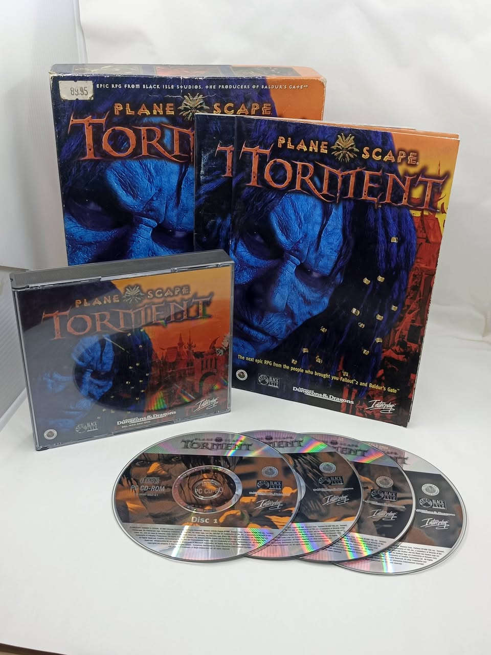 السلام عليكم شباب
لعبة plane scape torment 
نسخة اصليه لل pc 
كامله مع ملحقاتها
السعر 10 الف فقط
يتوفر توصيل


**إذا كنت صاحب هذا الإعلان وتريد حذفه لأي سبب، رجاءا أرسل رسالة إلى الدعم الفني**