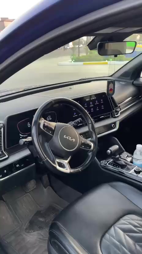 السلام عليكم
كيا سبورتج موديل 2023
لون مميز ارزق
سياره جديد جديد
حادث خفيف
بدون يرباك
فول واحد على واحد
مكانه بغداد تحويل ثاني يوم
السعر 196 ورقه
***********
