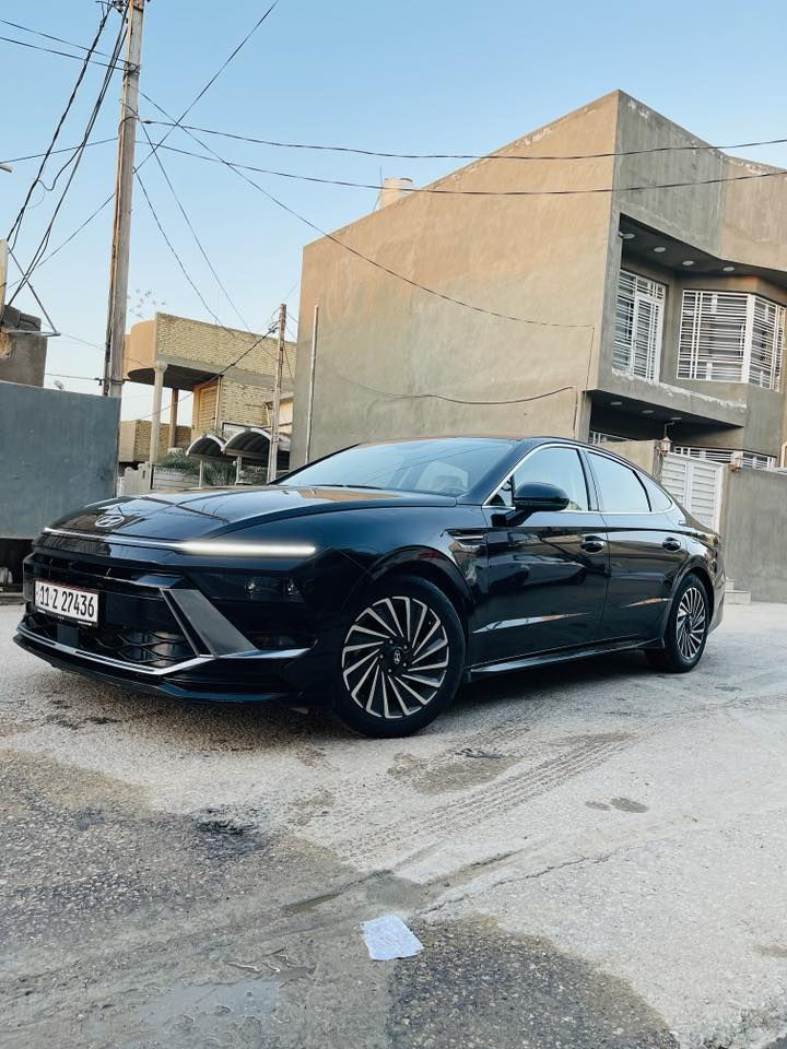 #المركبة  : هونداي سوناتا هايبرد موديل 2024
#عداد المسافة 26 الف ميل

#الضرر : تبديل بنيد فقط 
لغد شاصي كفاله

#الرقم : بغداد 

نكفل السيارة من (الغرق ، والشاصي)

•المواصفات :

▪️السيارة: هونداي سوناتا Hybrid

▪️الموديل: 2024

▪️المحرك: 2.0L مع محرك كهربائي (اربعة سلندر)

▪️حجم الويل: ويل كب حجم 18 مع طقم تايرات بحالة ممتازة

▪️لايتات زينون اصل مع حاجب LED مع اشارة LED

▪️بصمات عدد 2 للأبواب مع بصمة تشغيل

▪️رادار امامي مانع تصادم

▪️رادار جانبي (نقاط عمياء) بالمرايا الجانبية

▪️شاحن لاسلكي

▪️گير شفتر بالستيرن للتحكم بالگير العادي

▪️كامرة خلفية دوارة اصل مع الستيرن

▪️شاشة الدشبول حجم كبير للتحكم بأيعازات السيارة

▪️تحكم فول كهرباء لكرسي السائق والراكب 

▪️   تدفئة للكشنات الأمامية 

▪️تبريد قطعتين امامي وخلفي

▪️سايد بريك دگمة

▪️تحكم ستيرن جهتين بلوتوث وحاكية وكروس سرعة وتحكم صوت 

▪️نظام ABS مانع انزلاق

السعر المطلوب 193 : ورقة مع المجال

 

الاتصال على ***********

واتساب.📞    ***********

العنوان النجف كوفه
