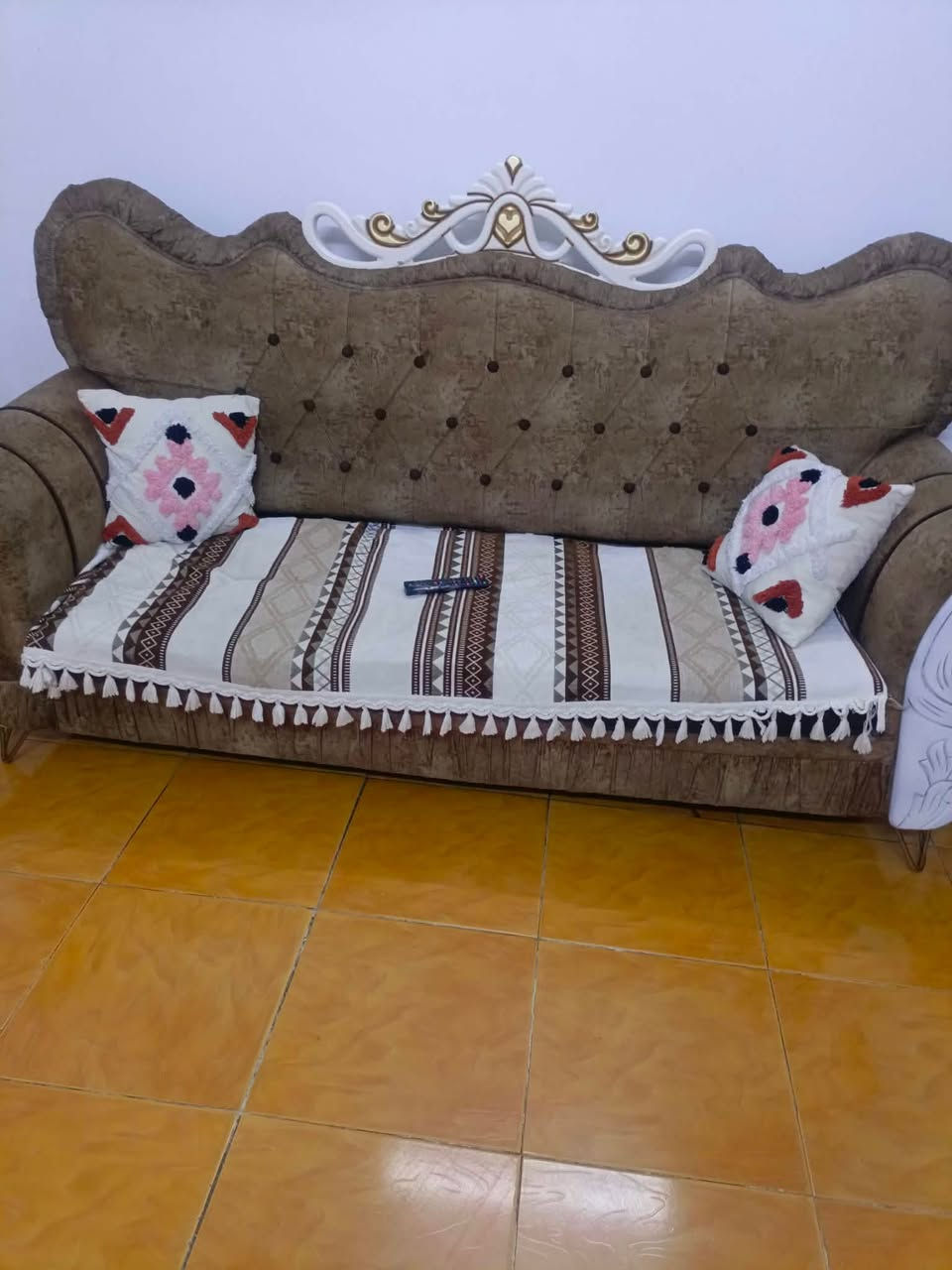 تخم قنفات للبيع جديد مابي ضرر فقط رجلين ثنين مكسورات مبينات بصورة 7 مقاعد السعر 300 بي مجال بسيط
المكان العامرية شارع الملجأ


**إذا كنت صاحب هذا الإعلان وتريد حذفه لأي سبب، رجاءا أرسل رسالة إلى الدعم الفني**