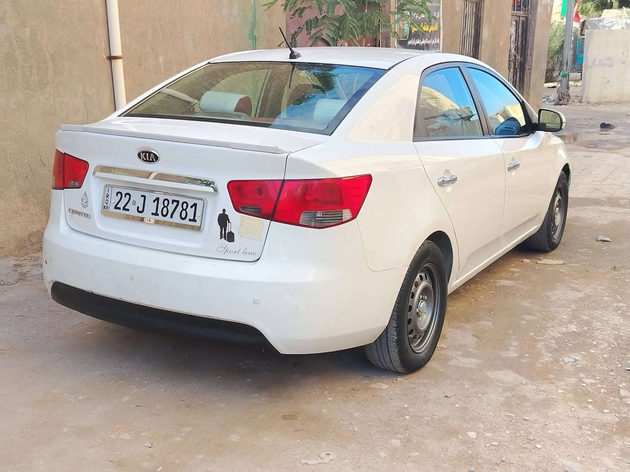 السلام عليكم سيراتو  للبيع ٢٠١١ جاهزه من كلشي مكفوله بيها بس بنيد صبغ رقم ***********
السعر 105وبيه مجال مكاني نجف
