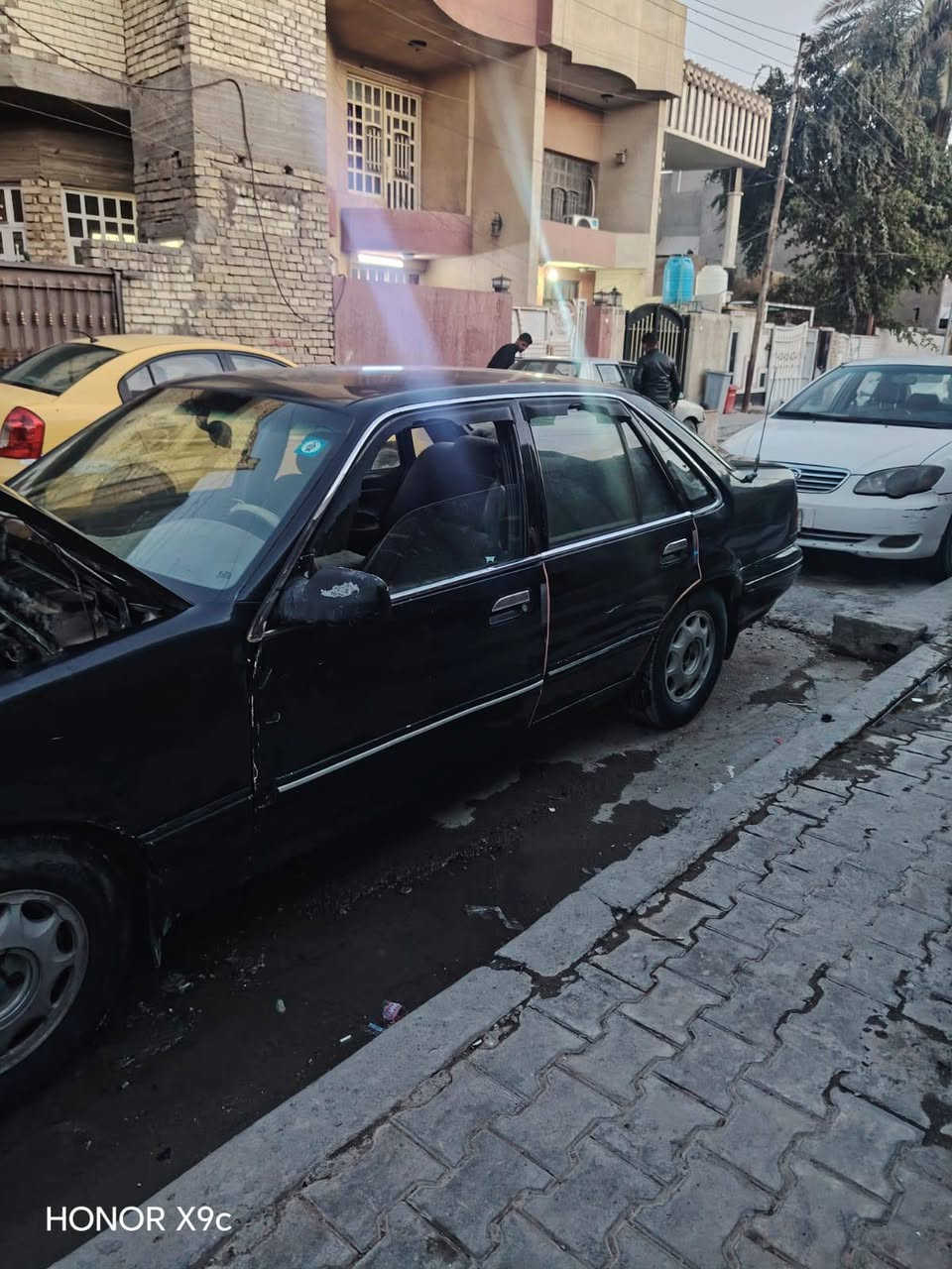 سلام عليكم للبيع بأسمي موديل 95 سنويه نافذه سعره 30عليه غرامه400جاهزه من كلشي كير محرك كفاله  ولغرمات ينزل من سعره ‏‪***********‬‏
