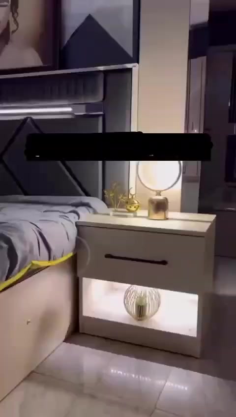 سلام عليكم غرفه مستخدمه قليل تتكون من 11 قطعه  نضيفه سعر 900  عنوان ناصريه حي  ***********
