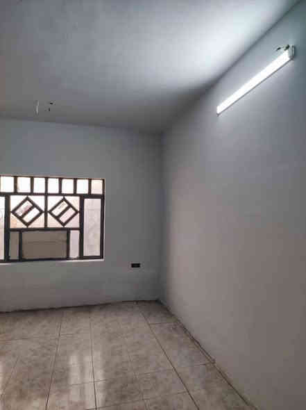 دار للايـــــــــــــــــجار حله حي الجزائر خلف مكبس التمر
🔹بيت للايجار المساحه 326 متر 
🔹يتكون من غرفتين نوم وصاله ومطبخ وحمام وصحيات 🔹وستقبال هوال :: مكان مميز جدن نضيف 
🔹البيت بحاله جيده جدا تم إجراء ادامه وترميم وصبغ حديث له مؤخرا 
#ملاحظه  مطلوب عائله صغيره ومحترمه وموضف 
*************************************
🌎#العنوان حله حي الجزائر خلف مكبس التمر 
💸💸💸💸سعر الايجار// 400//
******************************
🔹اكثر ستفسار مراجعه مكتب الجشعمي للعقارات والمقاولات العامه في بابل 
🌎#موقع المكتب شارع 80 مال كربلاء خلف محطه بنزين خانه اضواء الحله 
            (( بإدارة احمد الباشه))
         ***********📞
            ((( بإدارة مصطفى الملك)))
                   ***********📞
