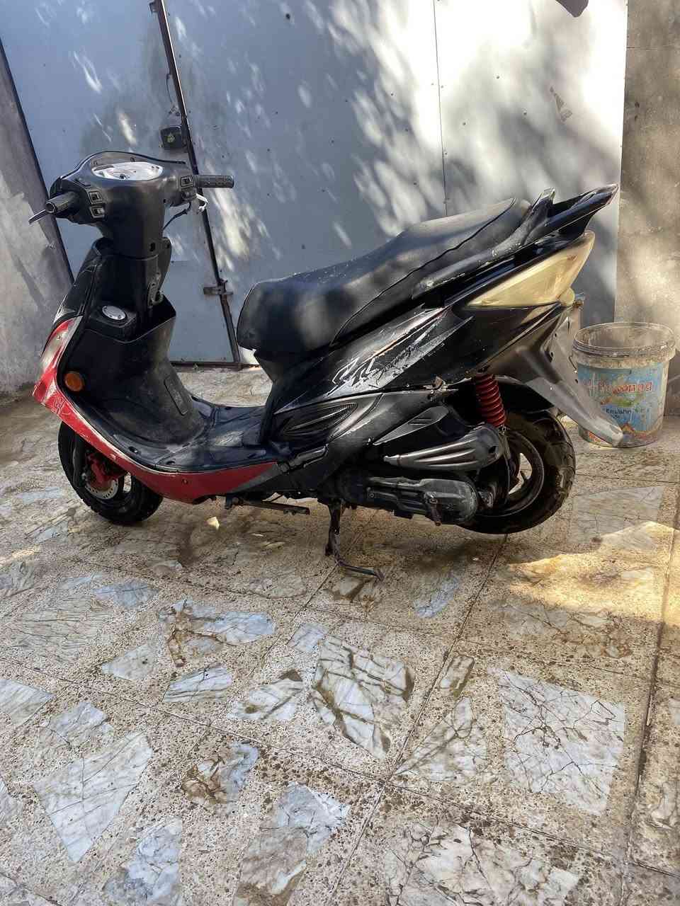 للبيع ٣٥٠ الف وبيها مجال  *********** متواجد ع الخاص
