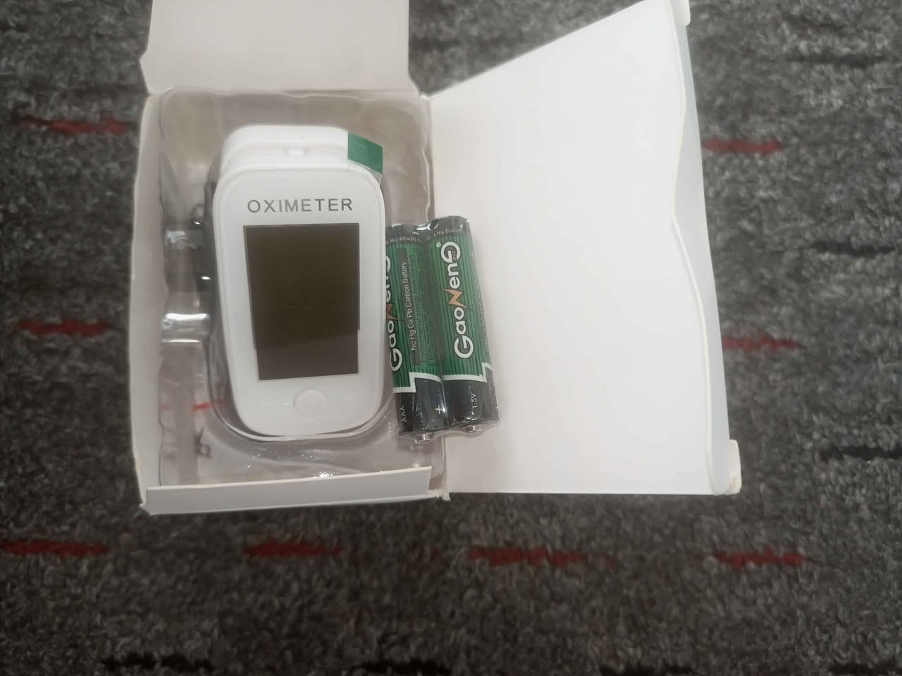 هذا المنتج هو جهاز قياس نسبة الأكسجين في الدم (Pulse Oximeter) من ماركة U-Kiss، طراز YM101. 
المميزات: شاشة LED بحجم 1.5 بوصة.
الوظيفة: يقيس تشبع الدم بالأكسجين (SpO2) ومعدل ضربات القلب (bpm PR).
المؤشرات: يعرض أيضًا مؤشر التروية (PI). دهوك, العراق


**إذا كنت صاحب هذا الإعلان وتريد حذفه لأي سبب، رجاءا أرسل رسالة إلى الدعم الفني**