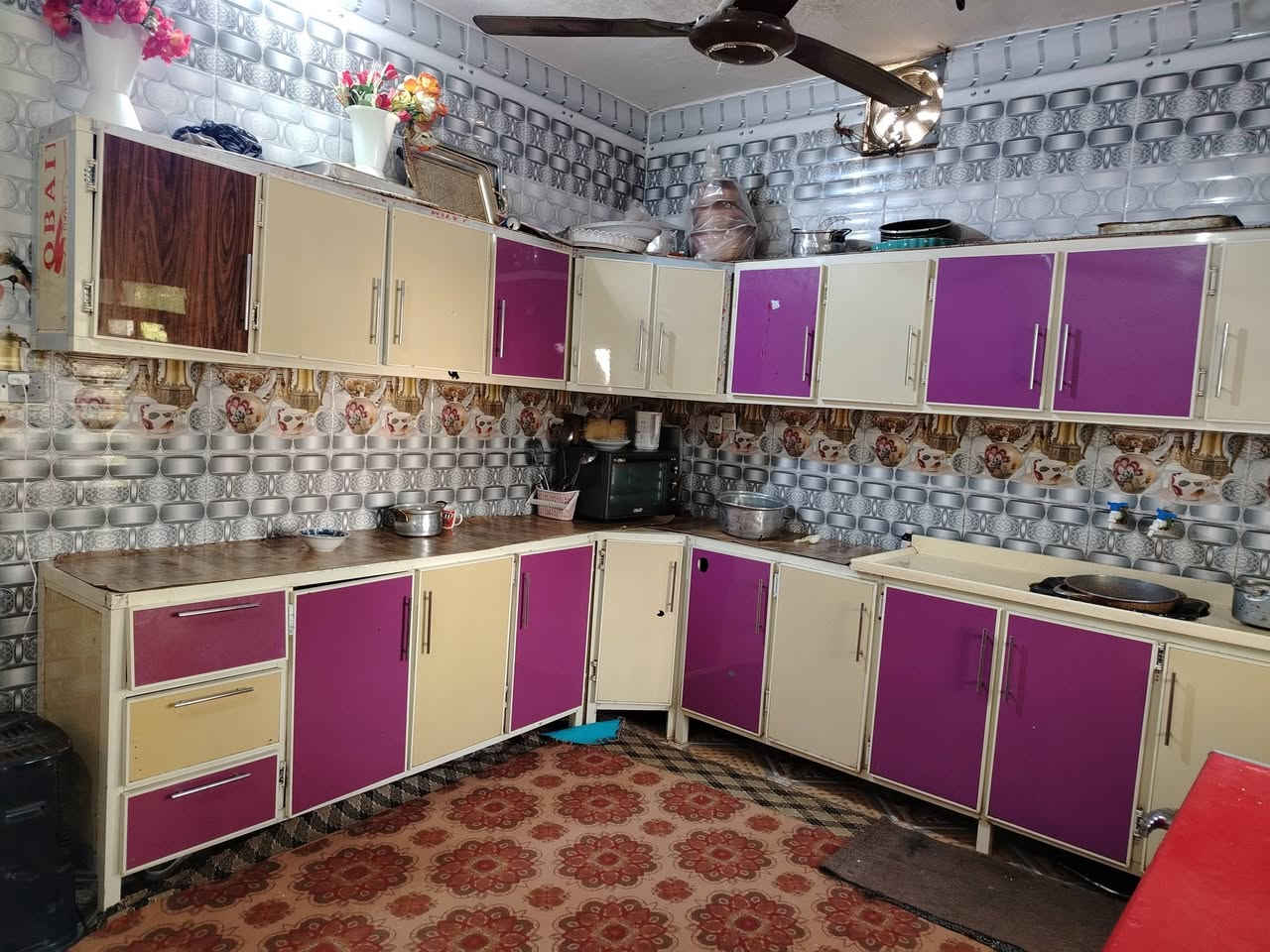 كاونتر للبيع السعر مليون و 150 وبي مجال للطيبين المكان ديالى ناحيه كنعان  الاتصال على رقم الهاتف   ***********
