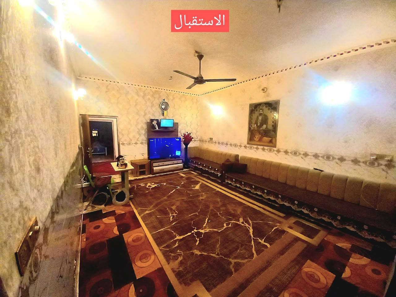 من رخصة الادمن : 
بيت ٢٠٠ متر للبيع مقابل ال ٤٠٠٠ بجهة الدوانم بنزلة مجزرة الدجاج النموذجية او مطعم الديرة على نفس نزلة الشارع مو بفرع للاتصال على هذا الرقم ***********
