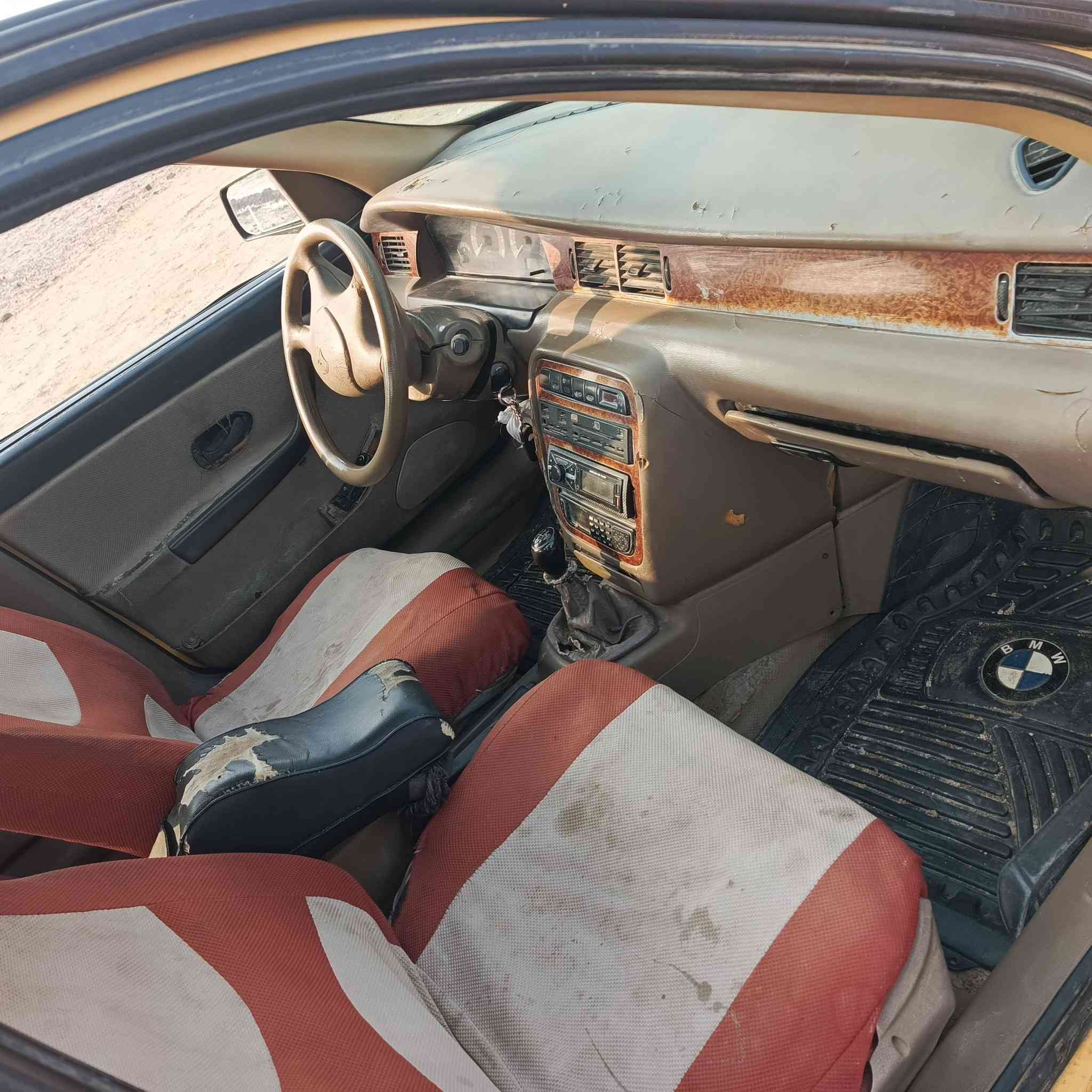 سياره سمند11صفره لبيع السعر19ورقهالعنوان الرميثه رقم تلفون ***********
