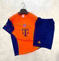 تراك برموده وتربروف اصلي.                                     التوصيل ...