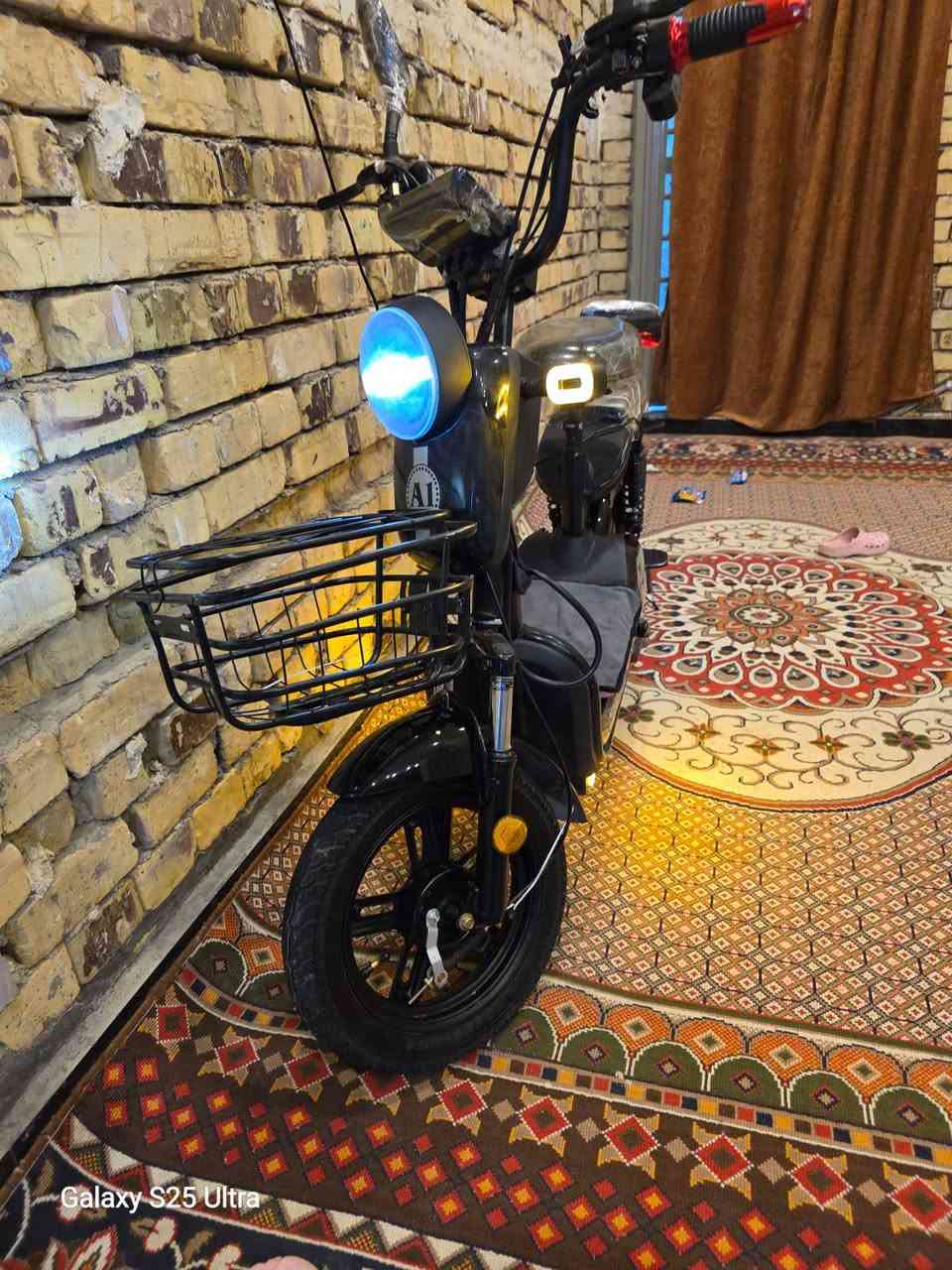 السلام عليكم شباب دراجه ار 6 حجم 14 للبيع نظيفه جبتها وكاله نصيرها خمسه ايام دراجهه 325 وابيها مجال عنواني نيسان عماره حي السلام رقم الهاتف***********❤️
