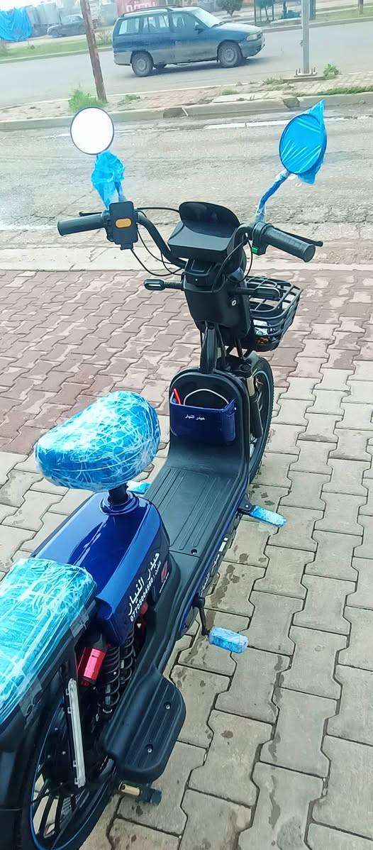 السلام عليكم دراجه شحن موديل ٢٠٢٥
5بطاريات 4سرعات شاحنه بلادي دراجه جديده صفر كل عيب مابيها كلا على بلادي بطاريات بحاله جيده سعر 300بيها مجال شراي تعال خاص او خابرني  ***********
