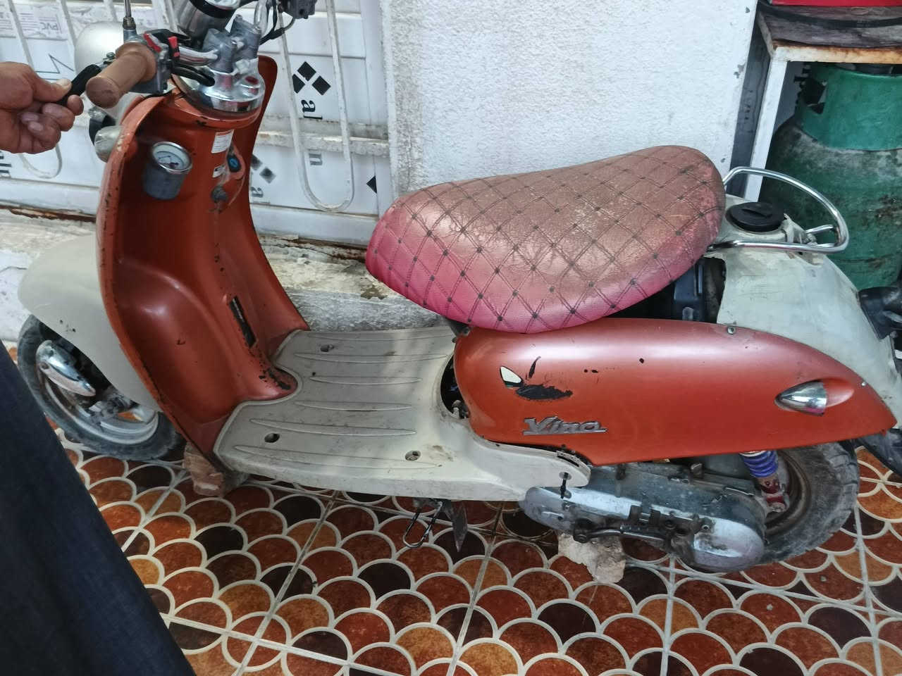 دراجة عبدالحليم للبيع كله شغالة نظيفة العنوان ديالى المقداديه هاتف *********** السعر 200 وبيها مجال
